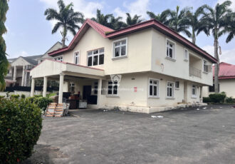 Ambassadorial 5 bedroom detached duplex with 3 and 2 bed guest chalet