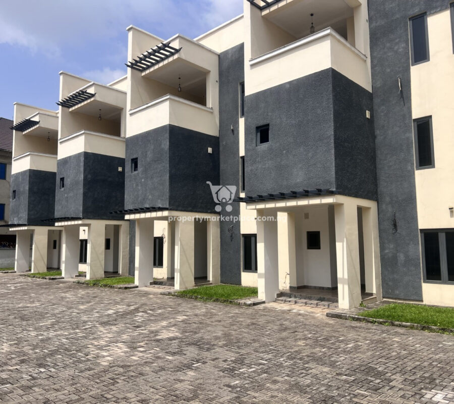 Elegant 3 bedroom terrace duplex + Bq in a nice area
