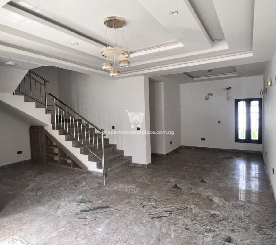 Elegant 3 bedroom terrace duplex + Bq in a nice area