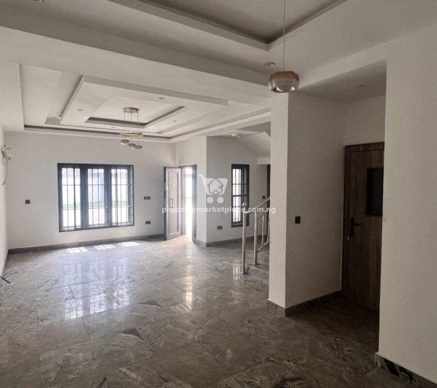 Elegant 3 bedroom terrace duplex + Bq in a nice area