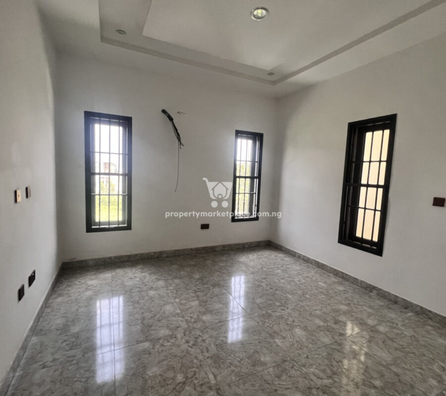 Elegant 3 bedroom terrace duplex + Bq in a nice area