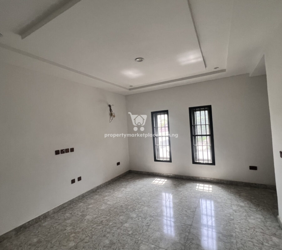 Elegant 3 bedroom terrace duplex + Bq in a nice area