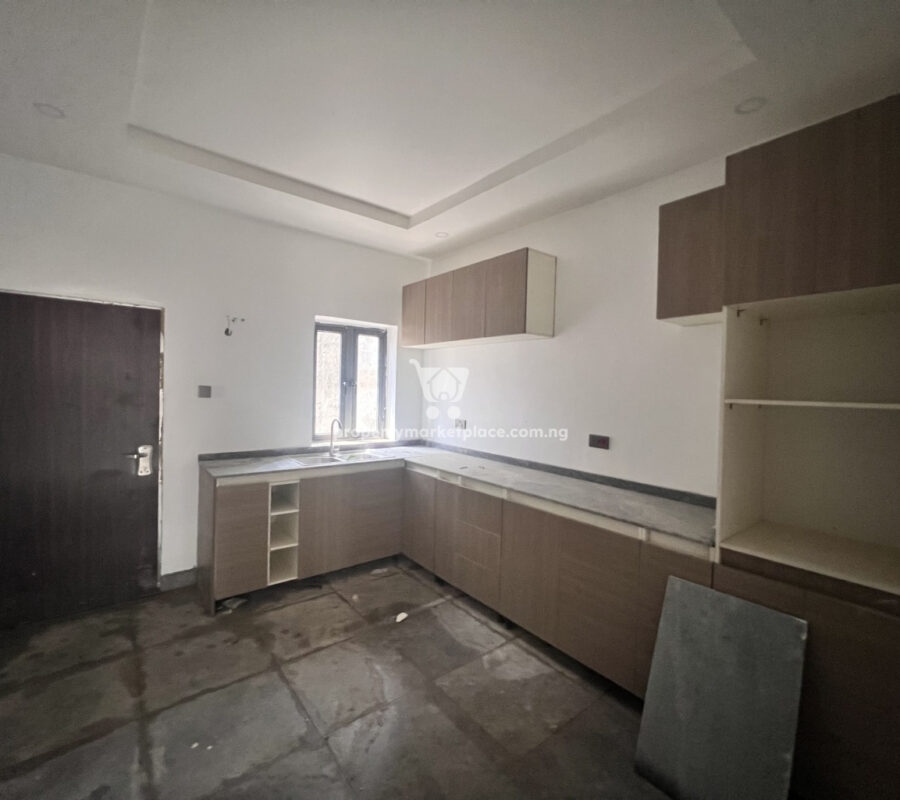 Luxury 4 bedroom terrace duplex with Bq (shell level)