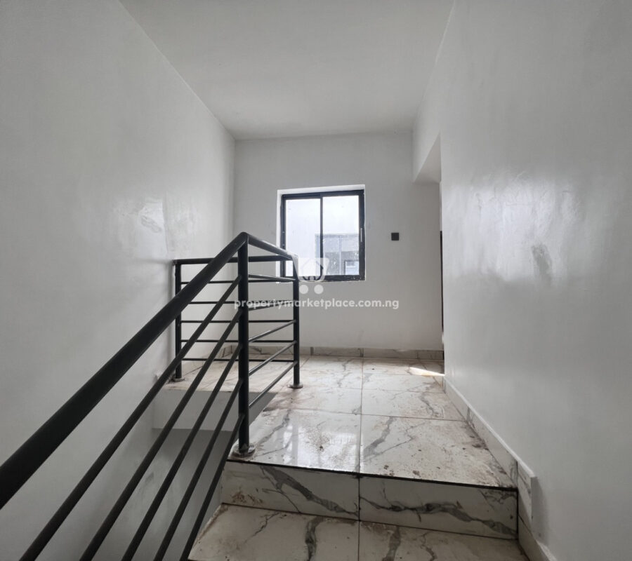 Luxury 4 bedroom terrace duplex with Bq (shell level)