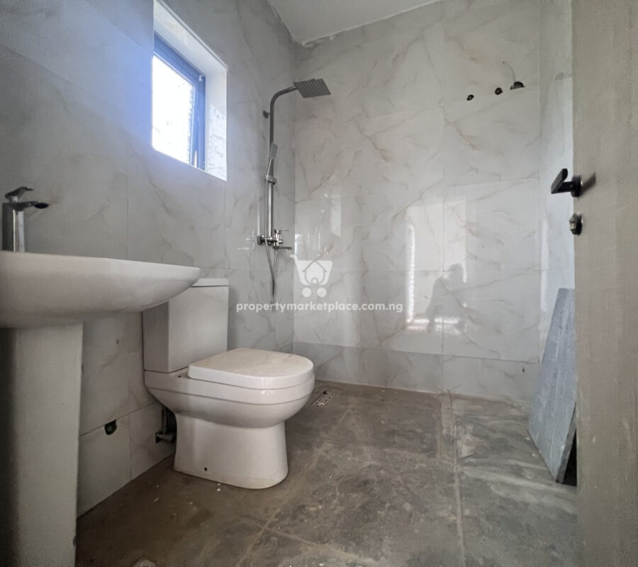 Luxury 4 bedroom terrace duplex with Bq (shell level)