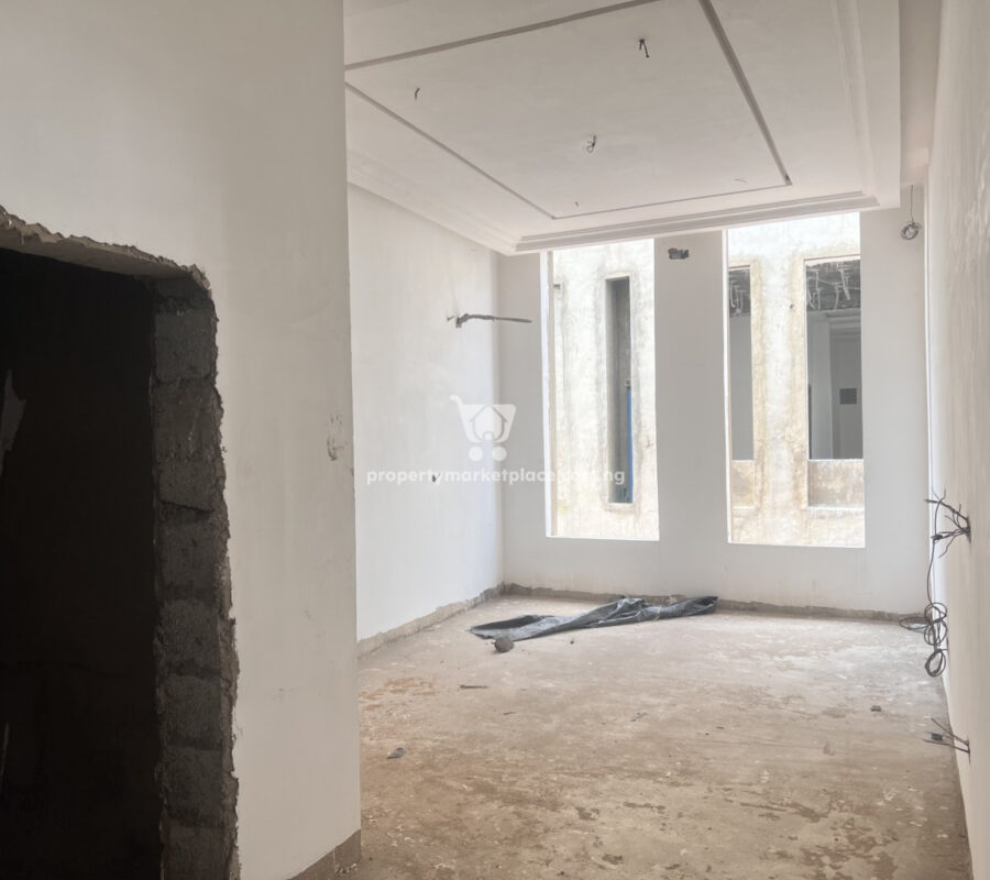 Gigantic 8 bedroom mansion with 2 rooms Bq
