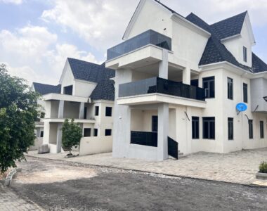 Automated 5 bedroom detached duplex with Bq in a classy area