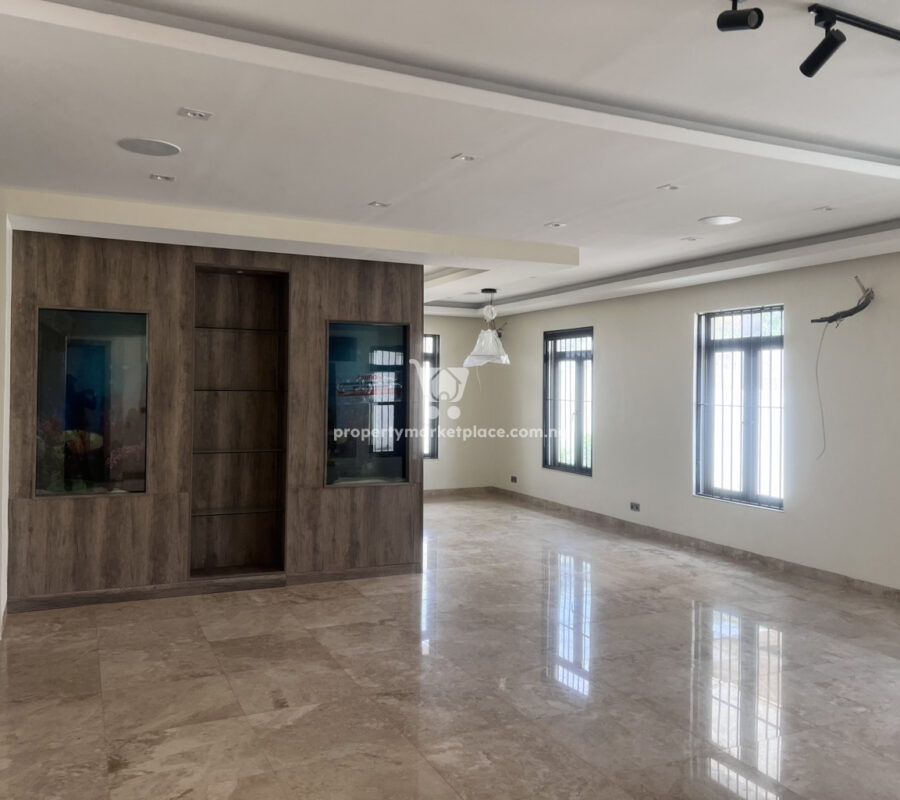 Automated 5 bedroom detached duplex with Bq in a classy area
