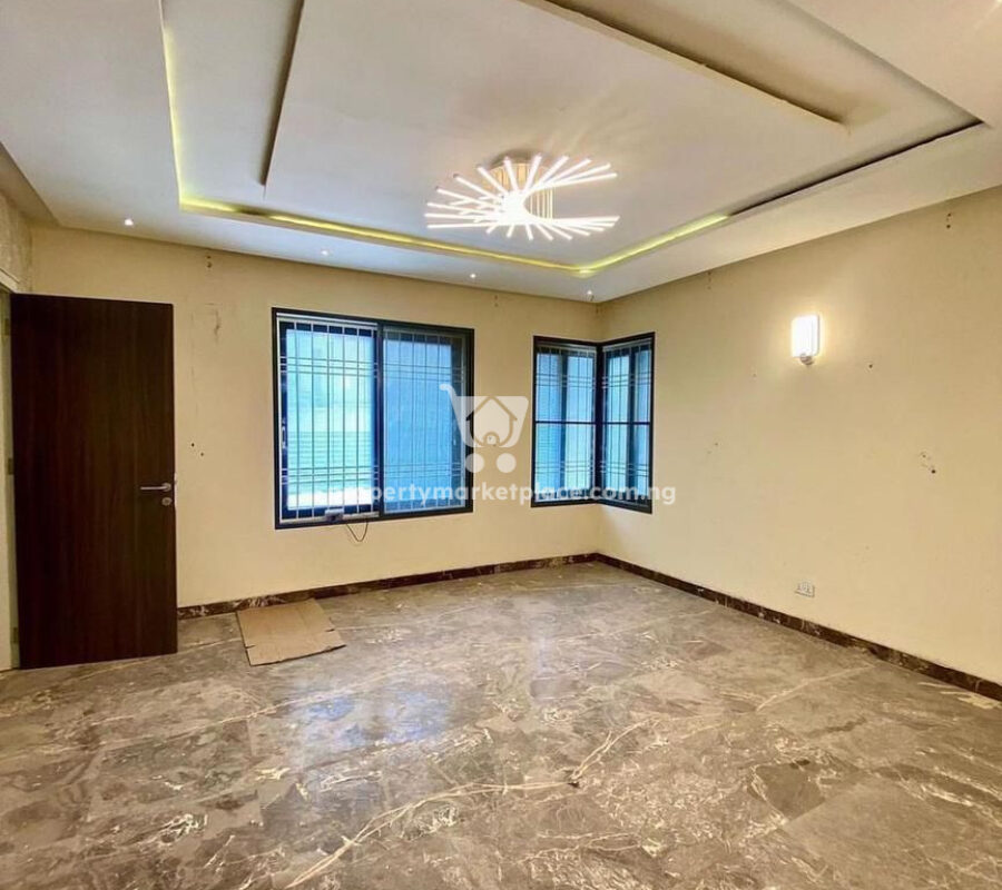 Luxurious 4 bedroom terrace duplex with Bq