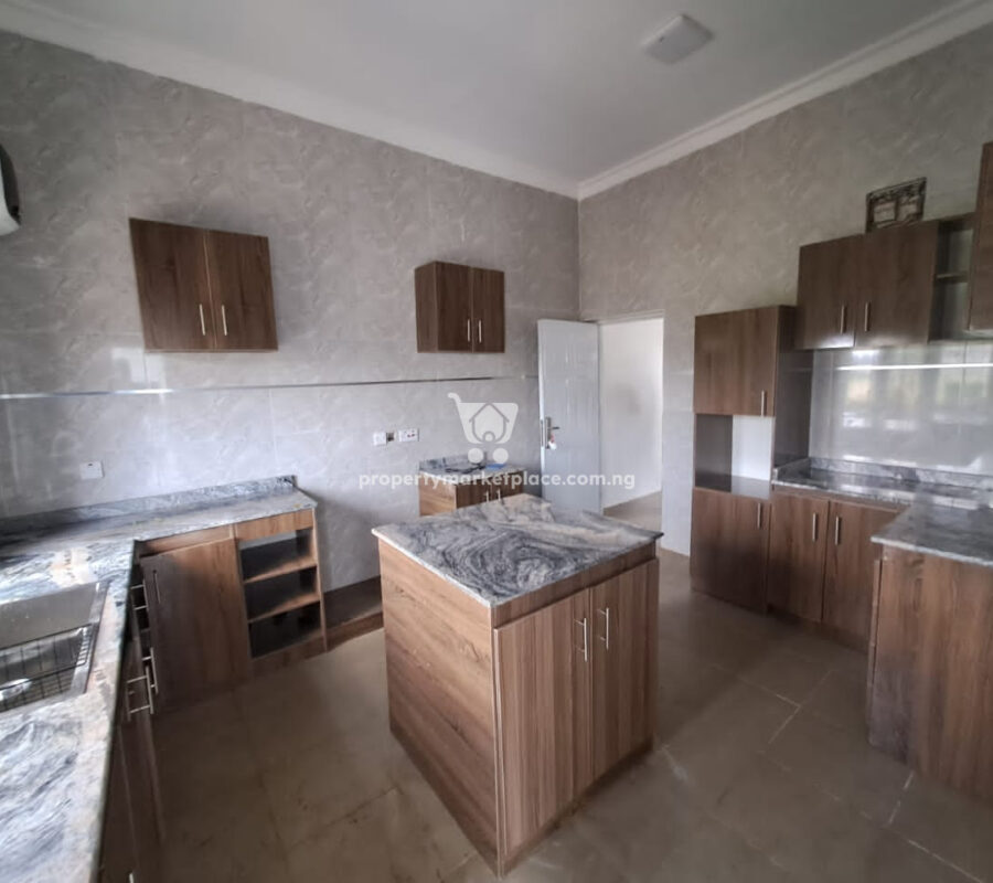 Luxurious 4 bedroom terrace duplex in a nice and secured estate