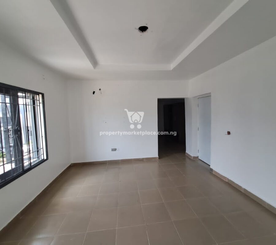 Luxurious 4 bedroom terrace duplex in a nice and secured estate