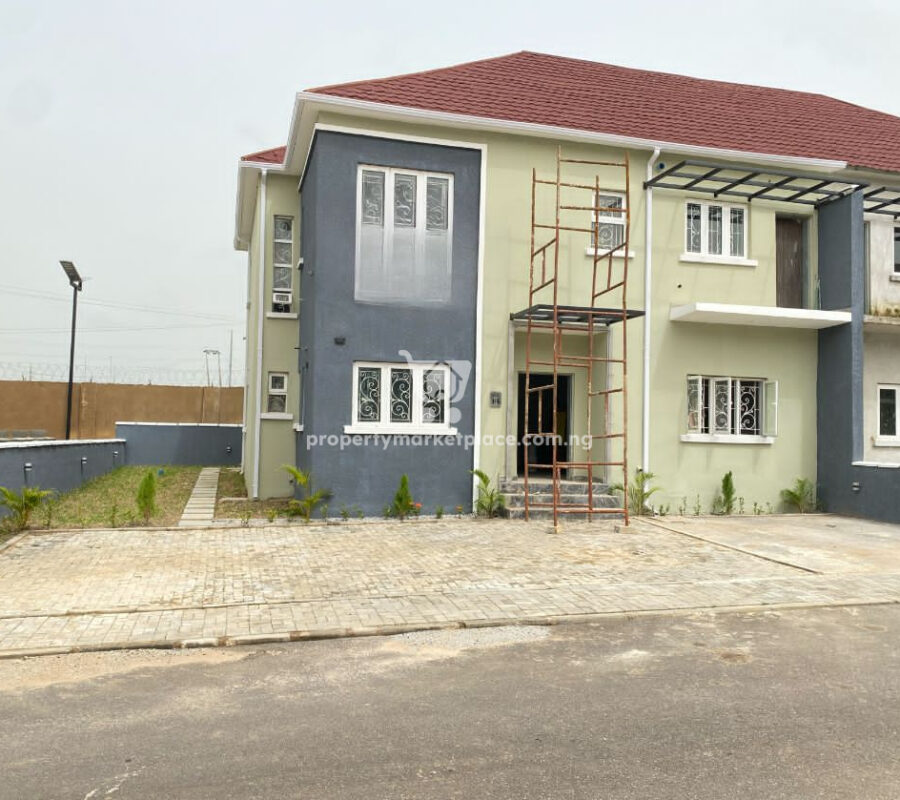 Massive 4 bedroom semi detached duplex with a room Bq