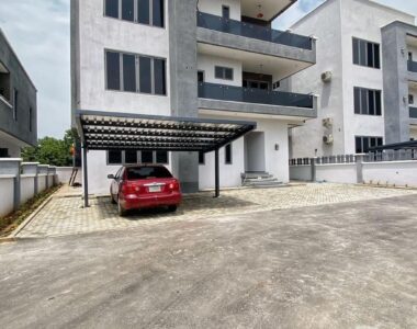 Fantastic 5 bedroom detached duplex with elevator, basement & Bq