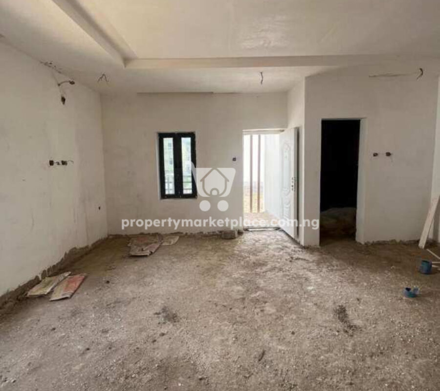 4 bedroom semi detached duplex with Bq