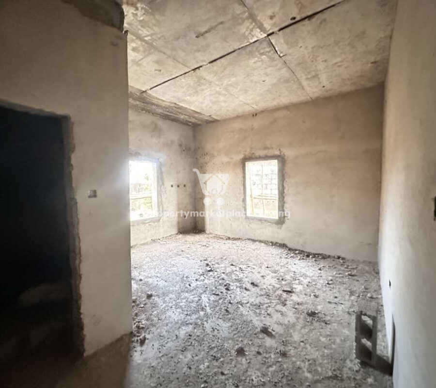 3 bedroom flat with Bq in a nice area