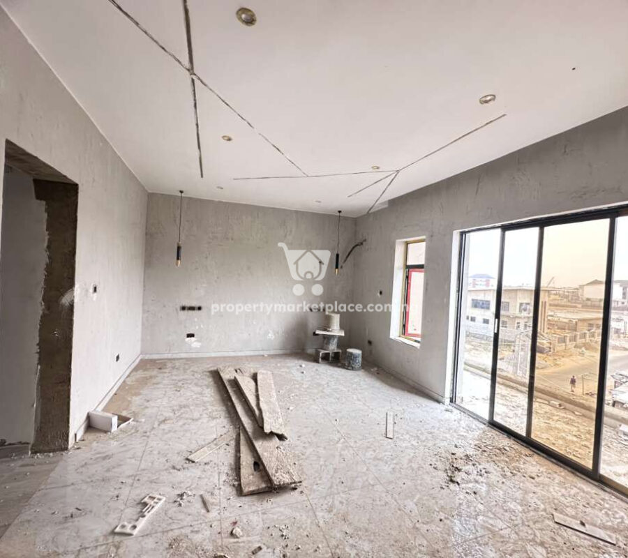 Superbly built 4 bedroom terrace duplex with Bq