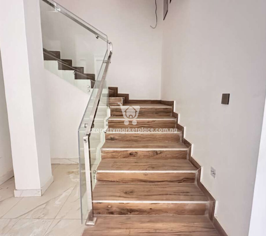 Nicely finished 4 bedroom terrace duplex with Bq