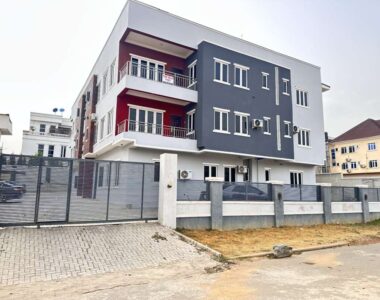 Luxurious 3 bedroom flat with Bq in a nice area