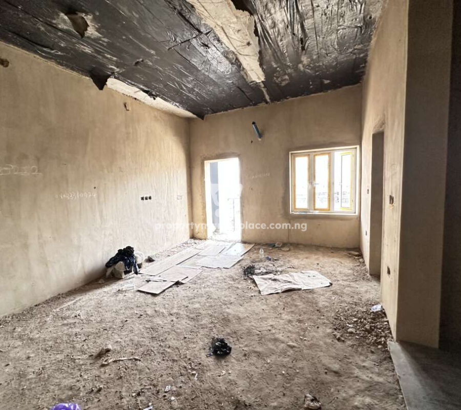 Luxurious 4 bedroom terrace duplex with boys quarters