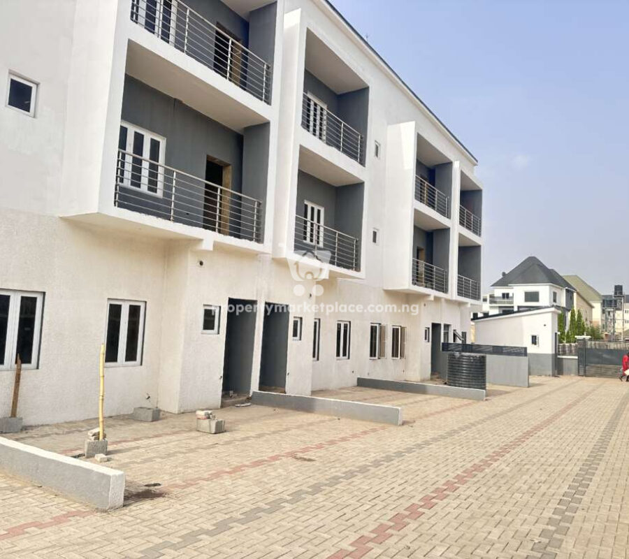 Luxurious 4 bedroom terrace duplex with boys quarters