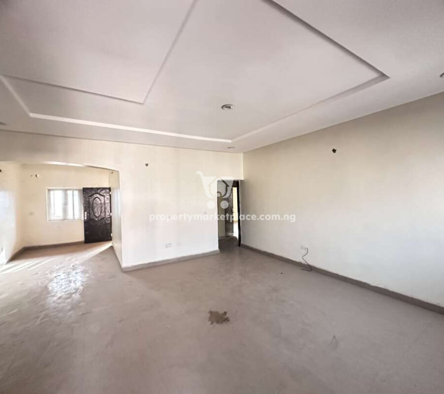 Luxurious 2 bedroom flat in a nice area
