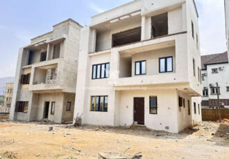 Luxurious 5 bedroom detached duplex with elevator