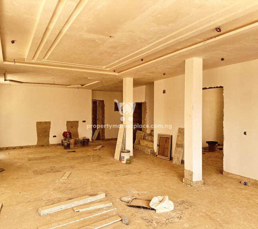 Luxurious 5 bedroom detached duplex with elevator