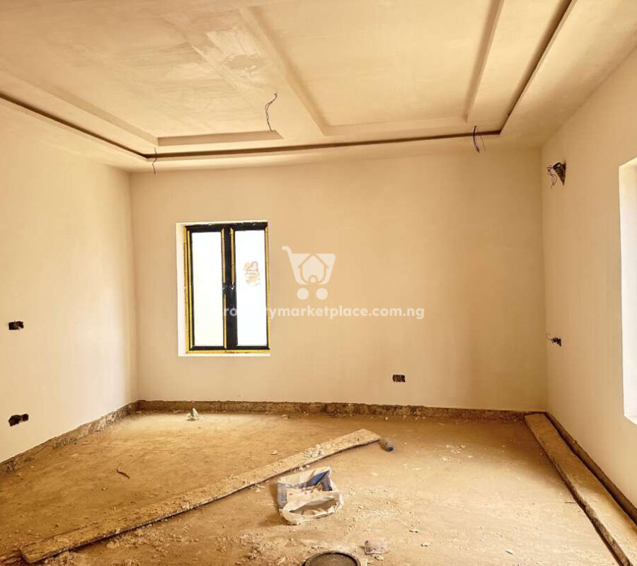 Luxurious 5 bedroom detached duplex with elevator