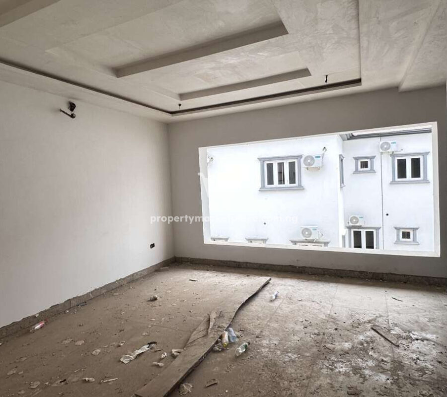 Luxurious 5 bedroom detached duplex with elevator