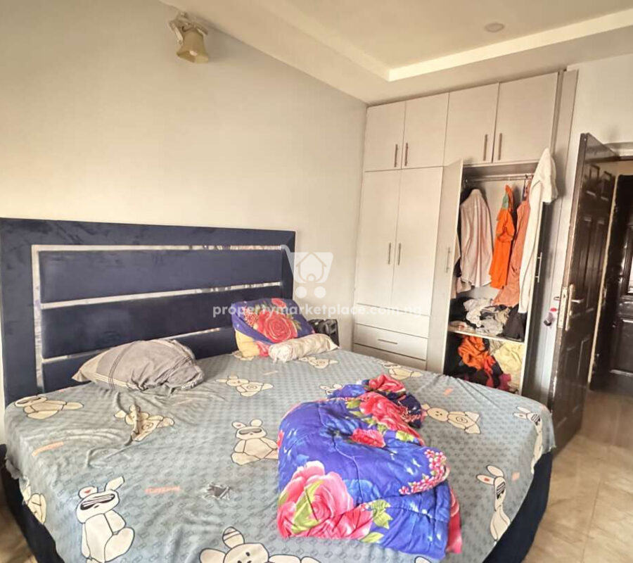 2 bedroom terrace duplex with self contained Bq