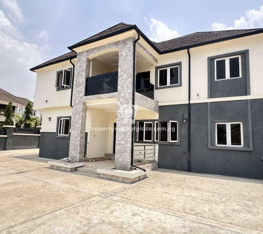 Massive 5 bedroom detached duplex with Bq