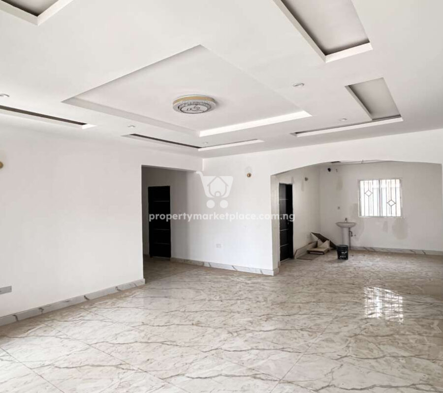 Massive 5 bedroom detached duplex with Bq