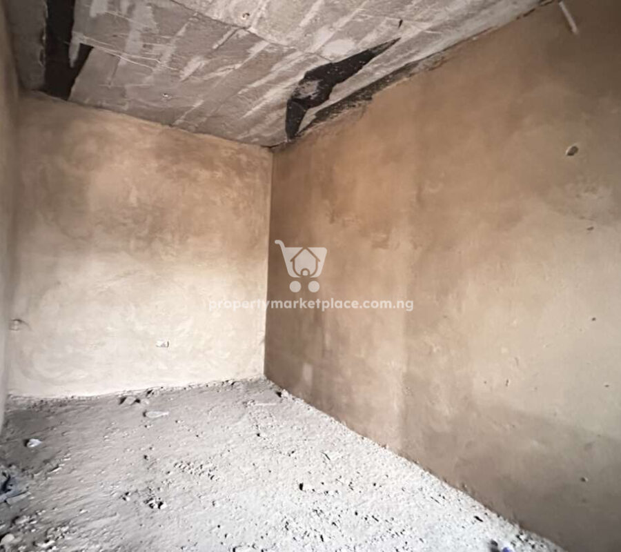 Luxurious 4 bedroom terrace duplex with Bq