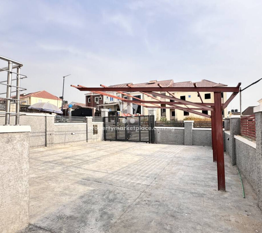 Exquisite 3 bedroom detached terrace duplex
