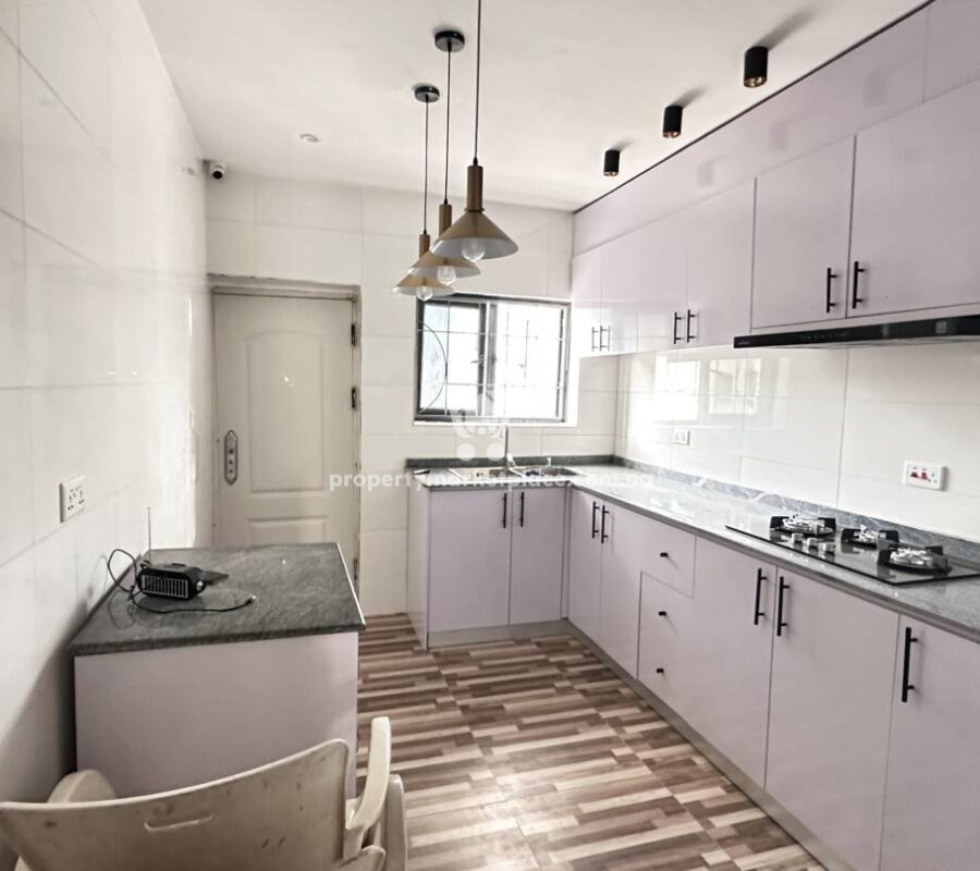 Exquisite 3 bedroom detached terrace duplex