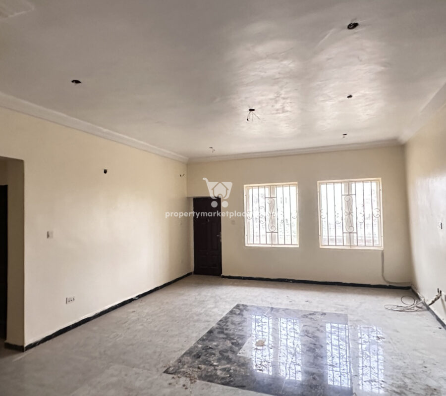 Luxurious 3 bedroom flat in a nice area