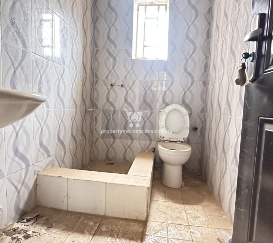 Luxurious 3 bedroom flat in a nice area