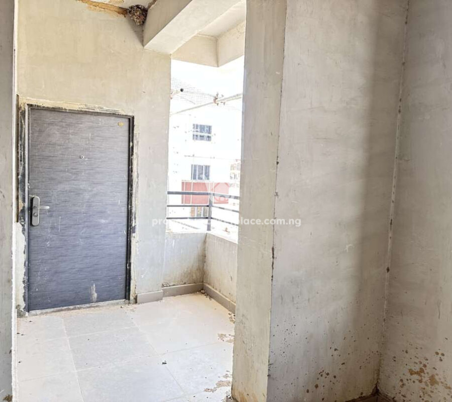 Luxury 3 bedroom flat in a nice area