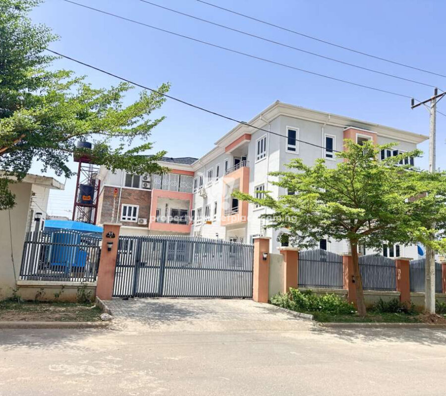 Luxurious 3 bedroom flat with Bq