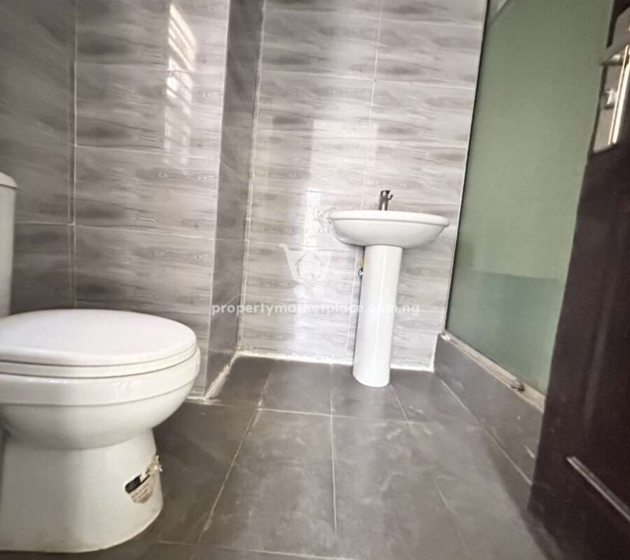 Luxurious 3 bedroom flat with Bq