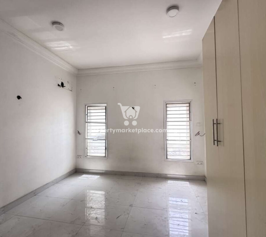 Luxurious 3 bedroom flat with Bq