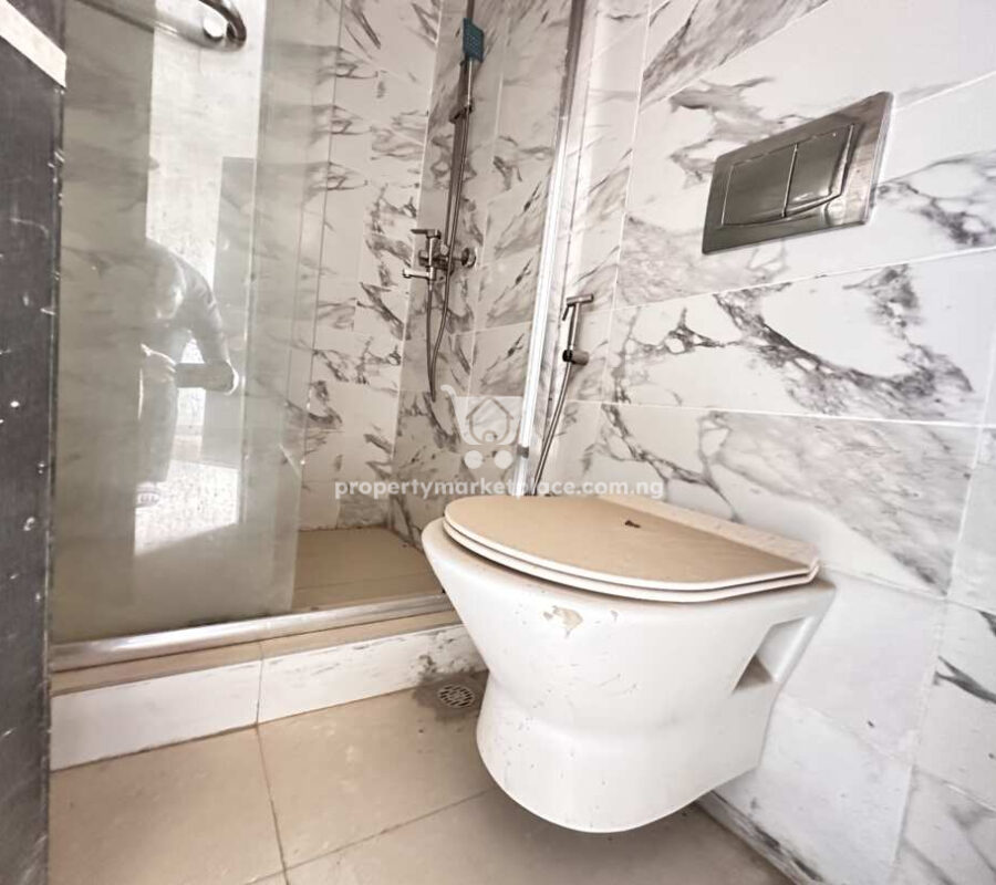 4 bedroom terrace duplex with Bq
