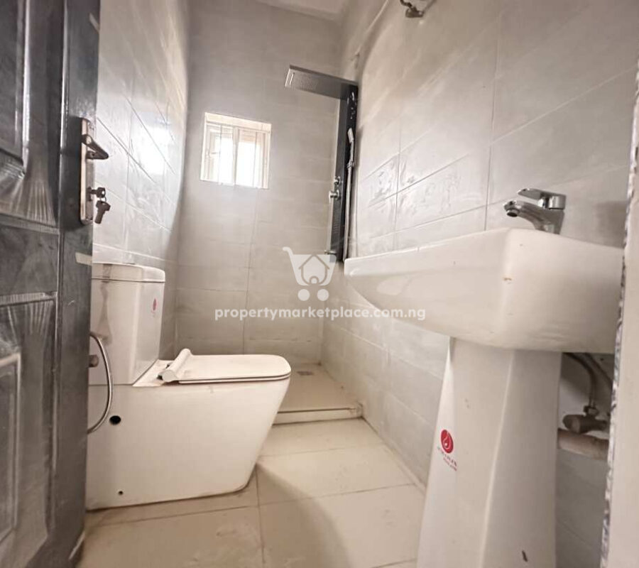 4 bedroom terrace duplex with Bq