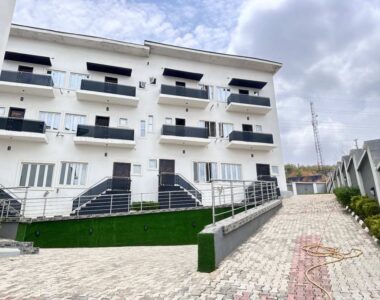 4 bedroom terrace duplex with Bq