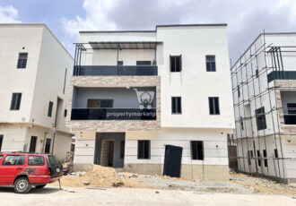 Luxurious & solidly built 5 bedroom detached duplex with Bq