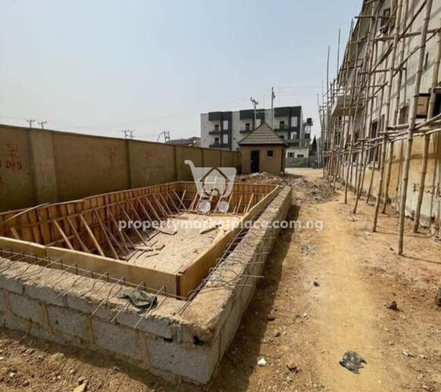 7 bedroom detached duplex with a room Bq