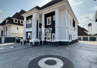 5 bedroom detached duplex with 2 rooms Bq