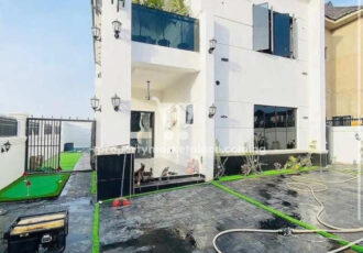 Luxury 4 bedroom semi detached duplex with Bq