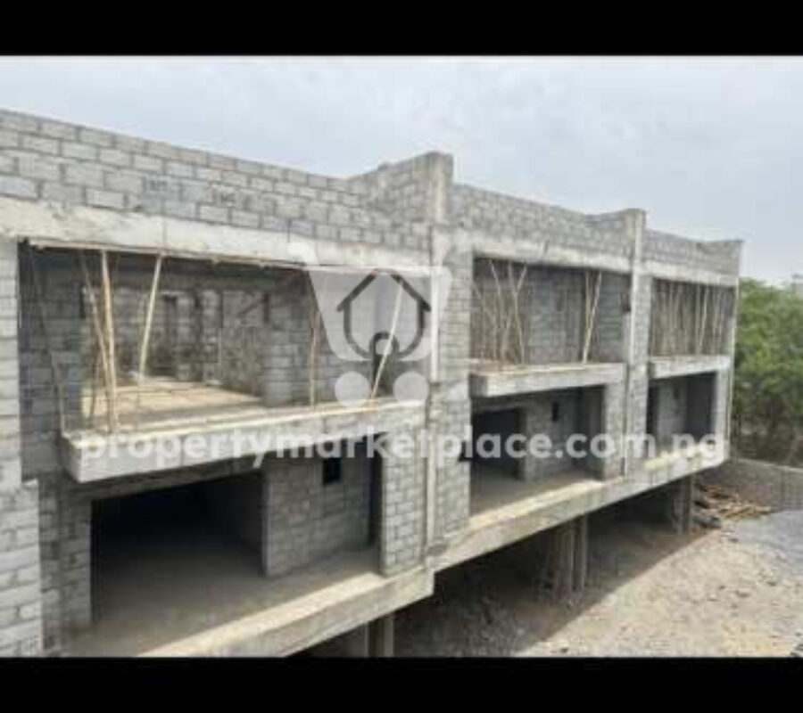 4 bedroom terrace duplex with Bq in gated estate