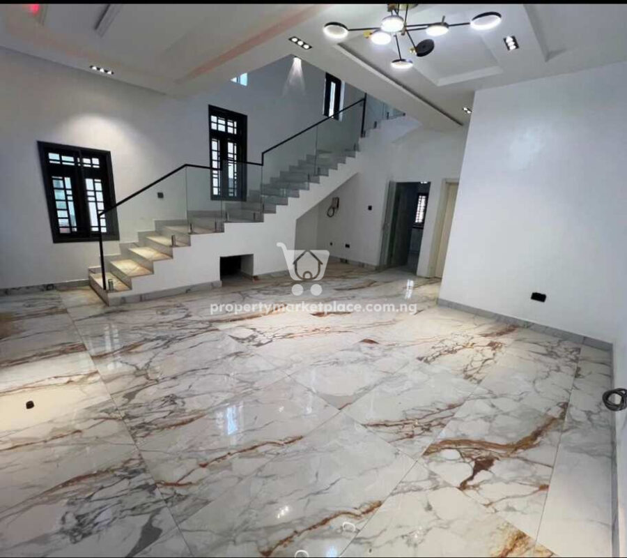 Luxurious 4 bedroom terrace duplex in a nice area